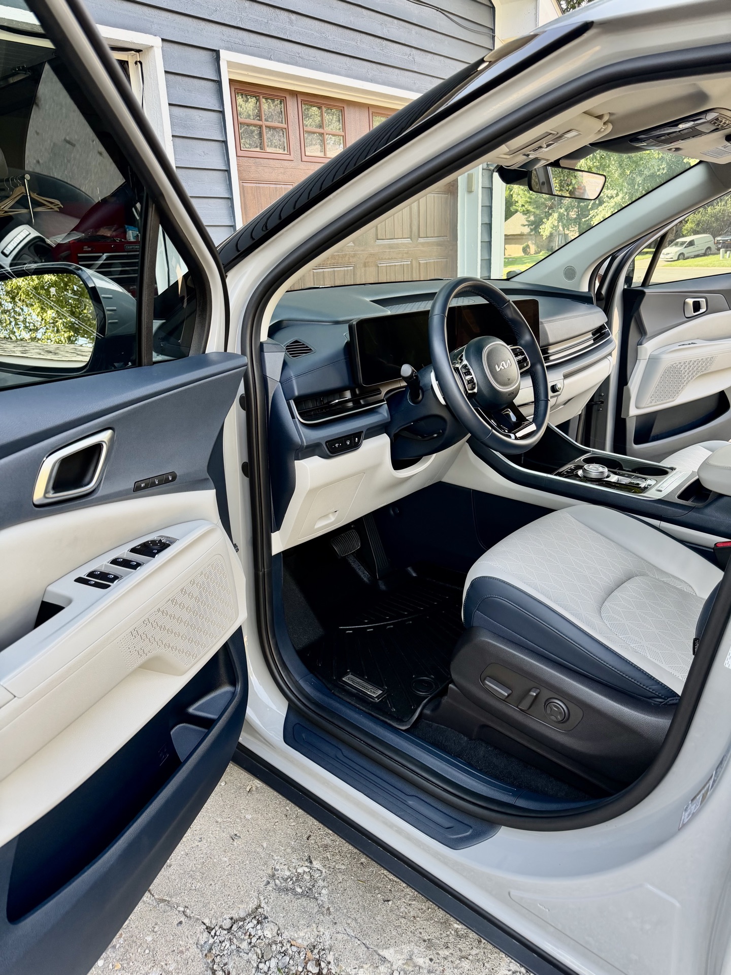 Finished SUV driver area detail